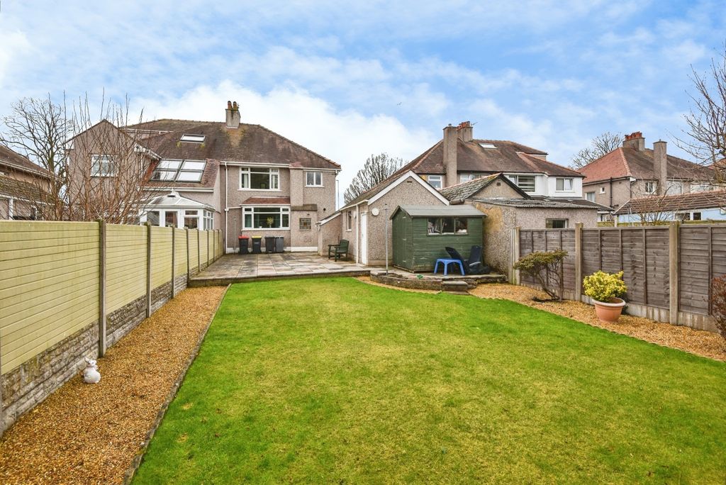 Property photo 2 of 20 Pbox-Img.Jpg