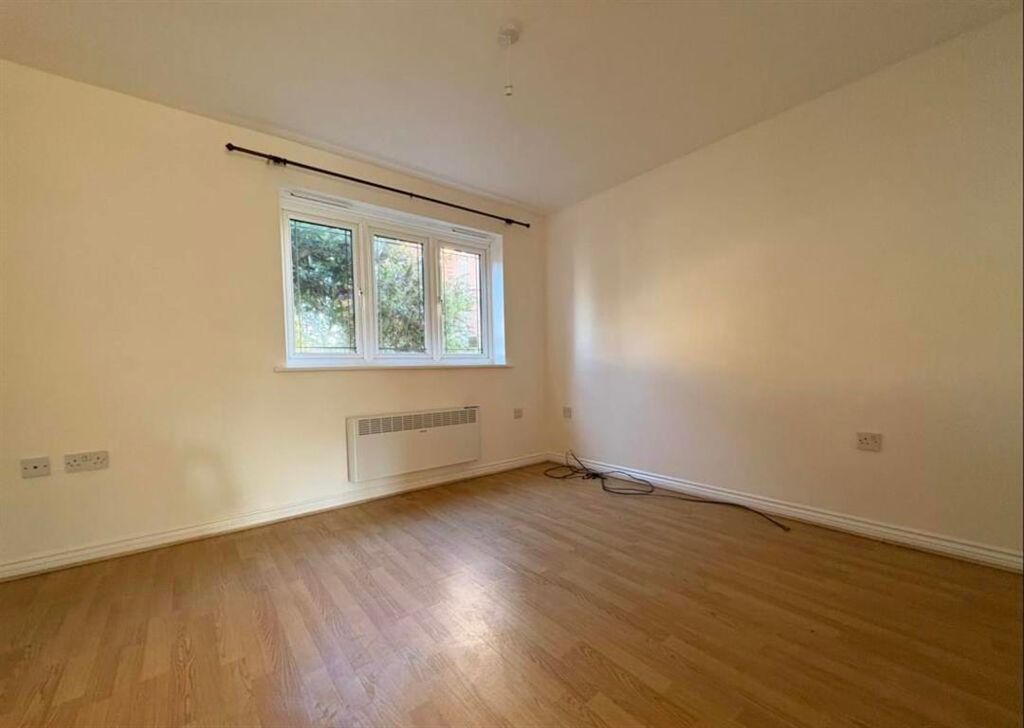 Property photo 3 of 8 Image