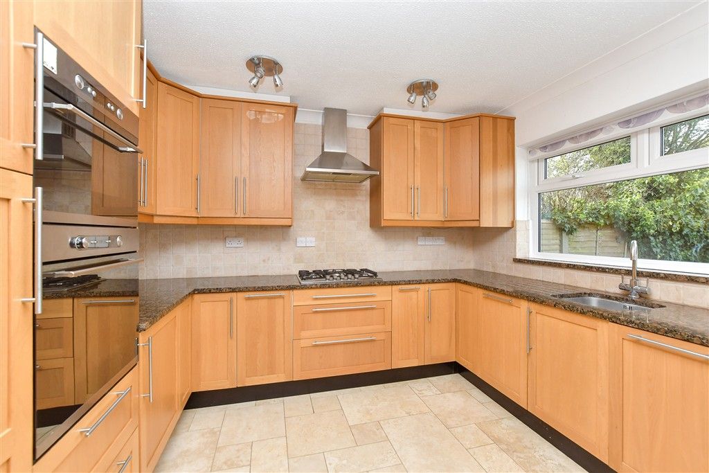 Property photo 2 of 13 Kitchen