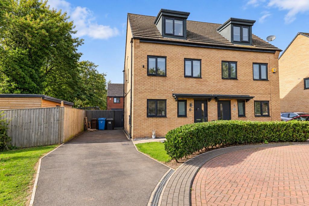 Property photo 1 of 31