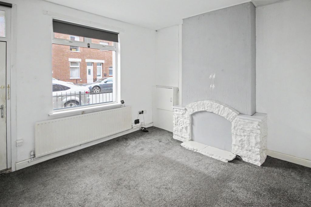 Property photo 2 of 15 7 Second Avenue, Goole, East Yorkshire, Dn14 6Jg