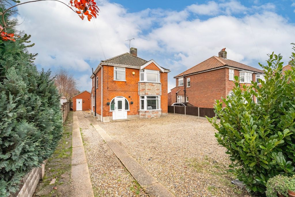 Property photo 1 of 23