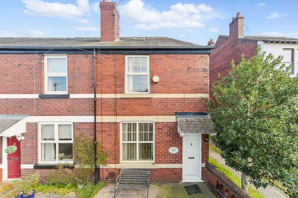 Property photo 2 of 17