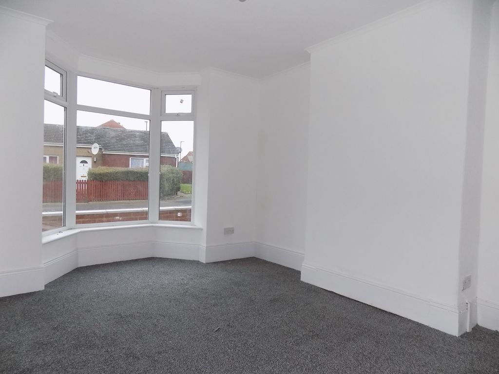 Property photo 3 of 11 Bedroom 1