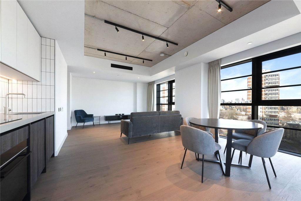 Property photo 1 of 8 Picture No. 10