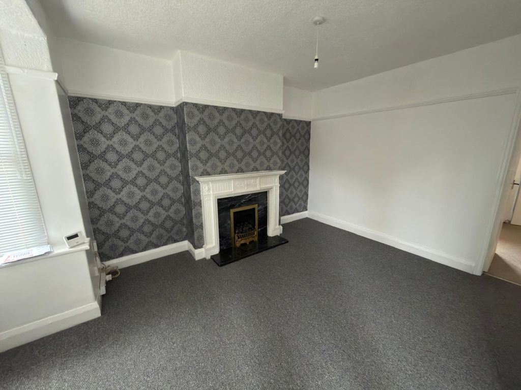Property photo 2 of 8 81d0456F-5Aa0-4587-934B-89104dc1d2d3