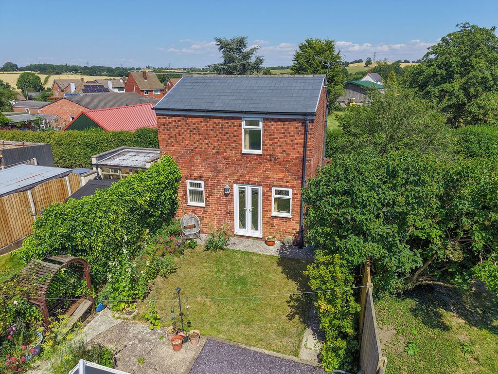 Property photo 3 of 32