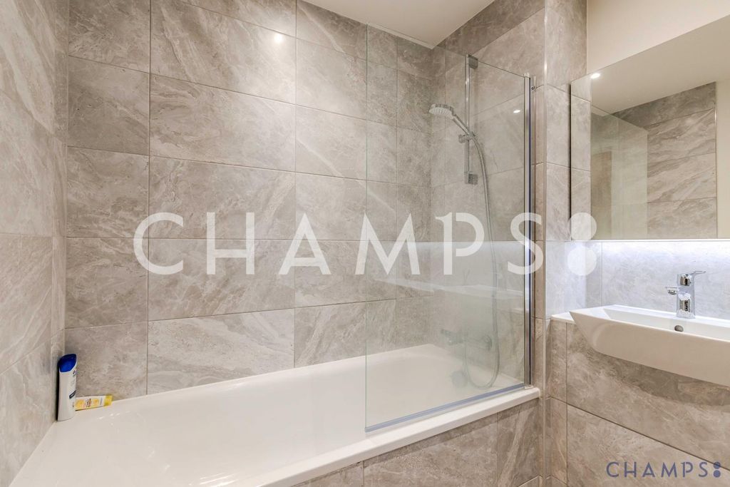 Property photo 3 of 11 Gallery