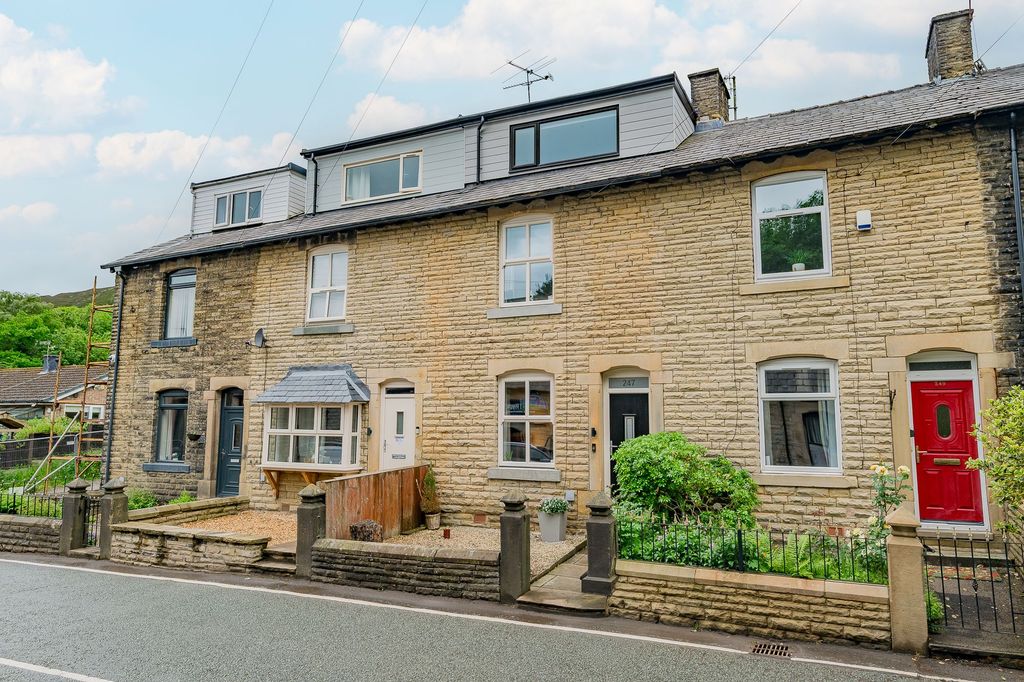 Property photo 1 of 58