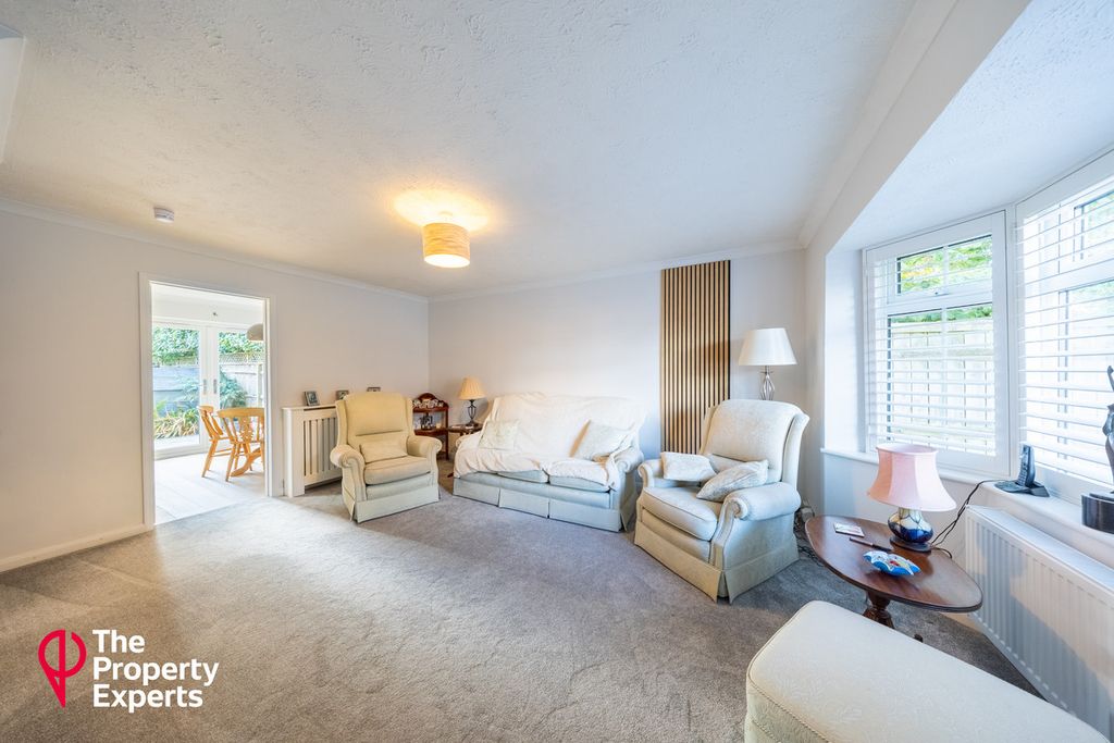 Property photo 3 of 17