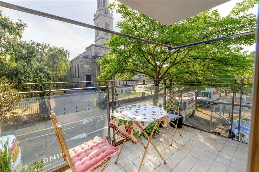 Property photo 2 of 7