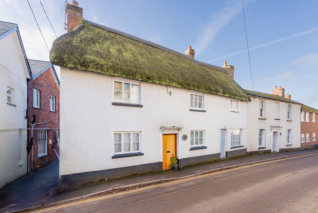 Property photo 1 of 19