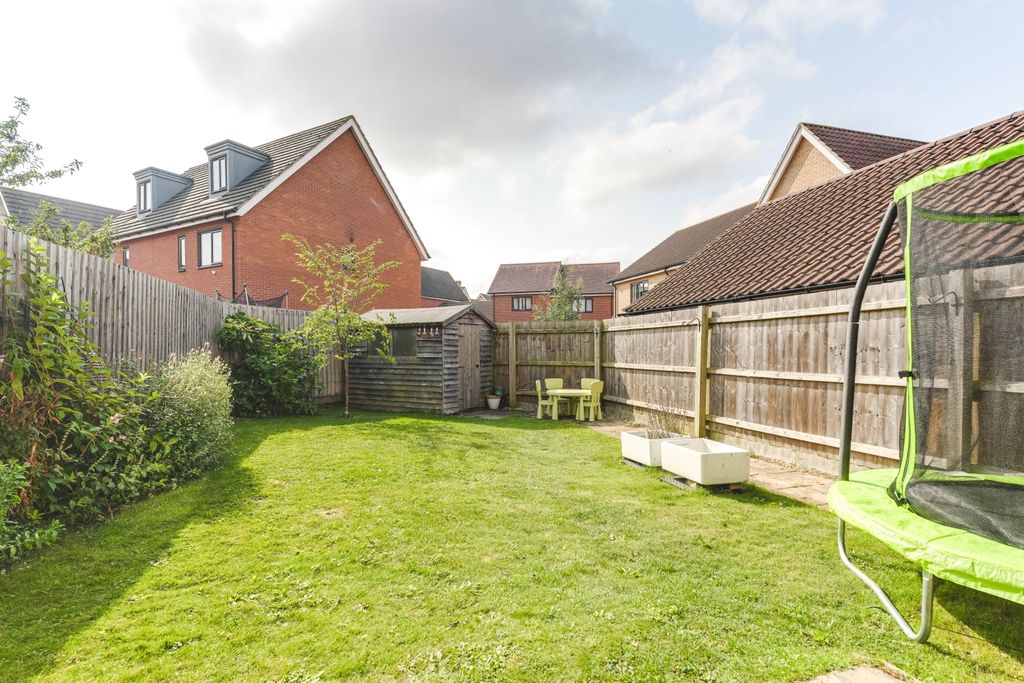 Property photo 3 of 25 Rear Garden