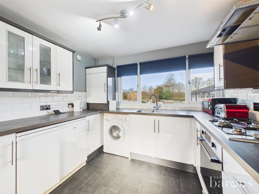 Property photo 2 of 9 Cam05500G0-Pr0109-Still011.Jpg