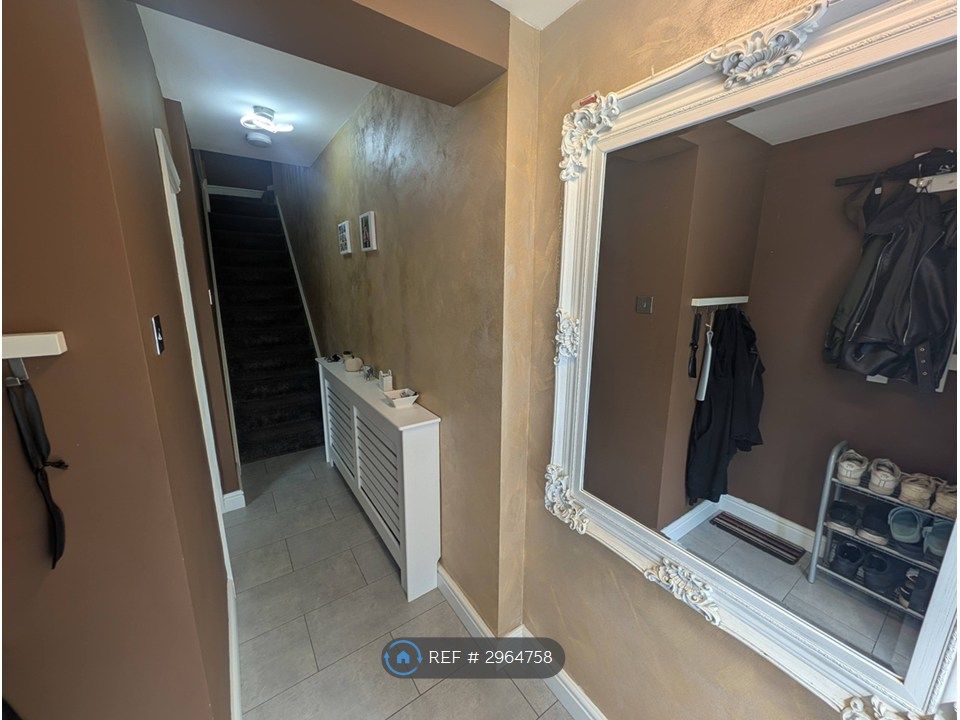 Property photo 2 of 35 Hallway