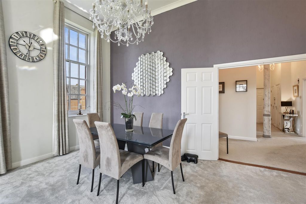 Property photo 2 of 14 6 Rush Leys Court - Reception.Jpg