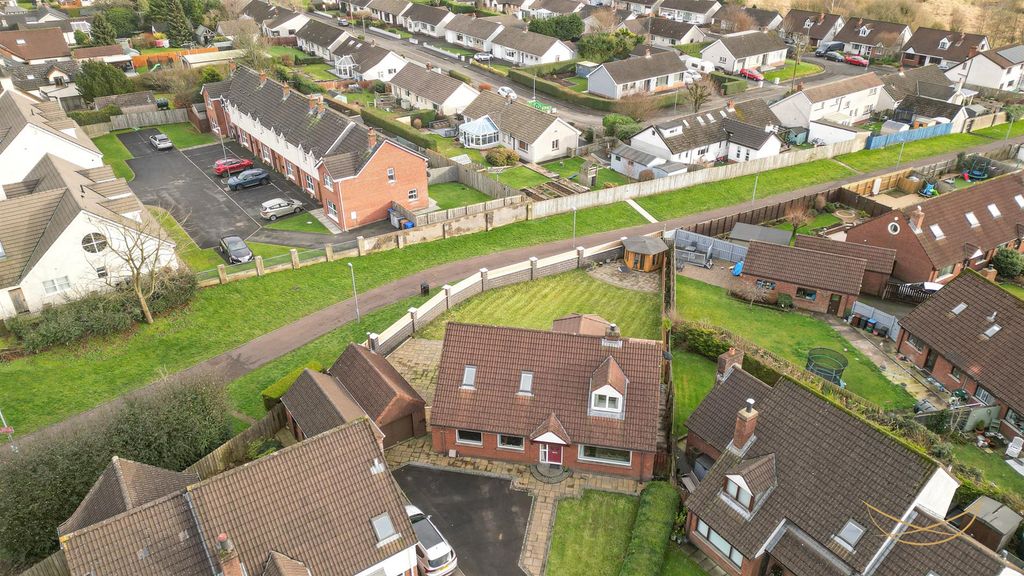 Property photo 2 of 42 Dhp-10.Jpg