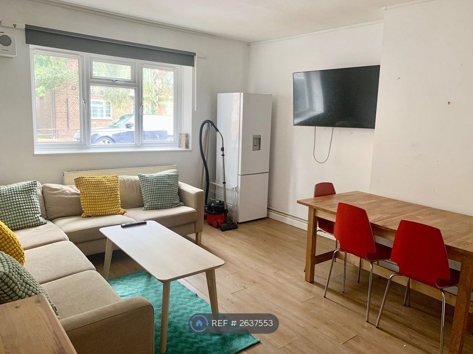 Property photo 3 of 12