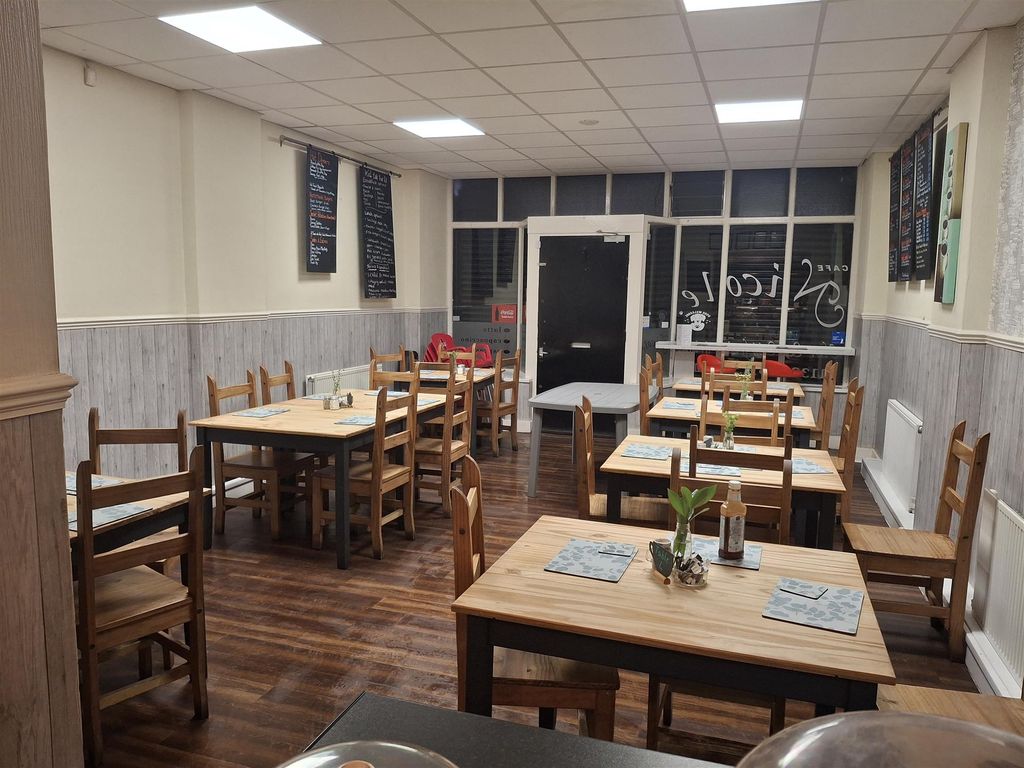 Property photo 1 of 7 Photo 0