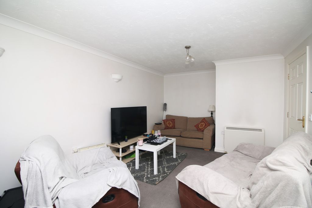 Property photo 3 of 10