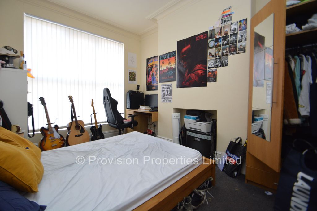 Property photo 2 of 9 Photo