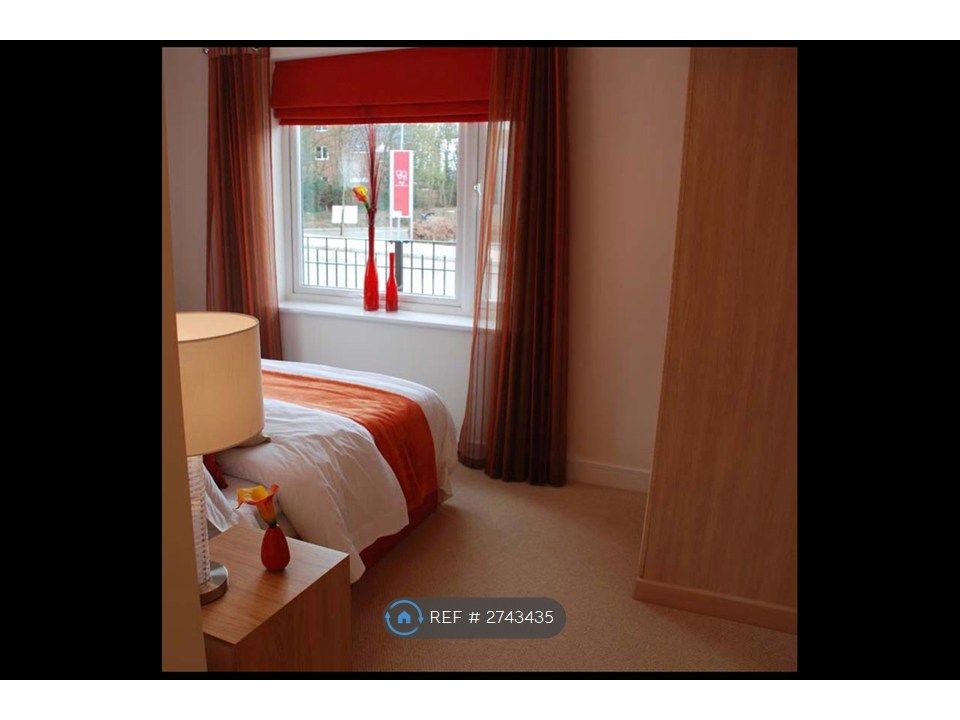 Property photo 3 of 16 Spare Bedroom