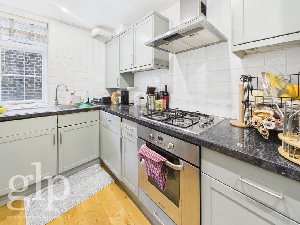 Property photo 2 of 13 4813883