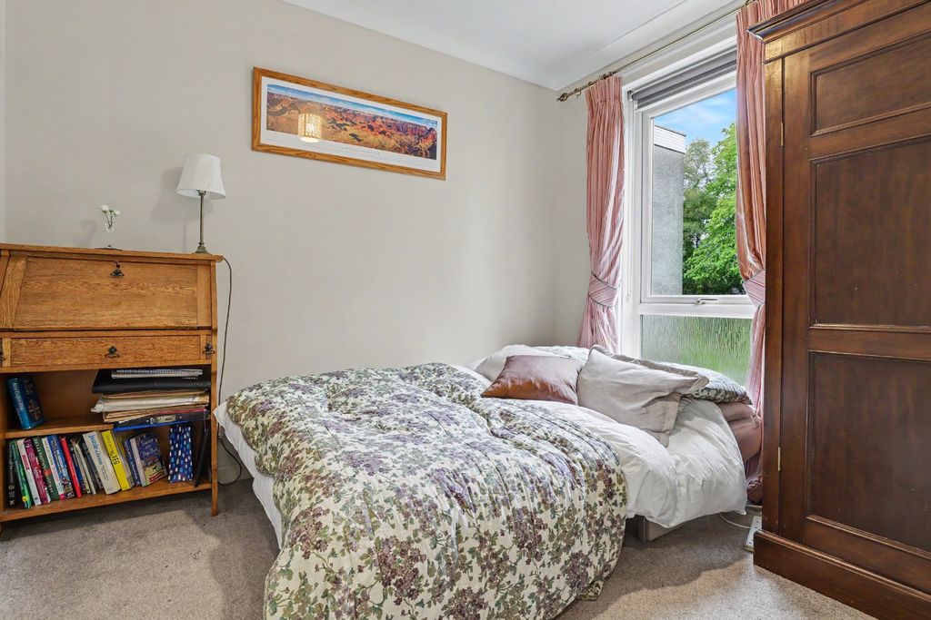 Additional image 18 of 3 bed flat for saleRiccartsbar Avenue, Paisley, Renfrewshire PA2