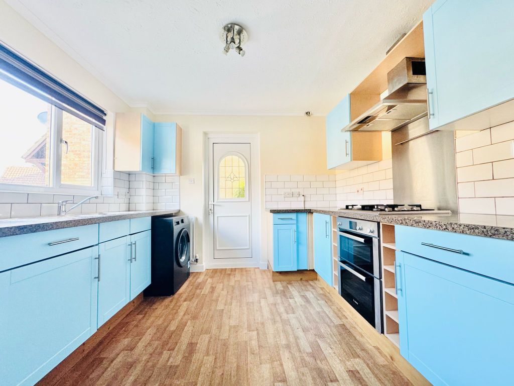 Property photo 3 of 12