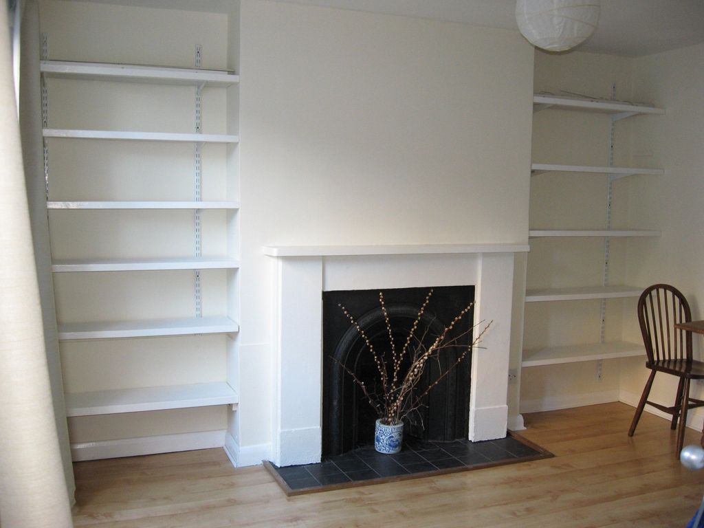 Property photo 3 of 14 Photo 8