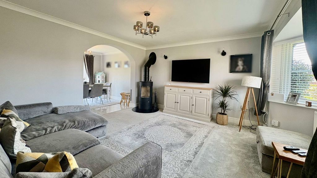 Property photo 2 of 22 Photo 19