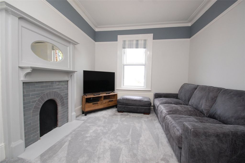 Property photo 1 of 10 Lounge View 2