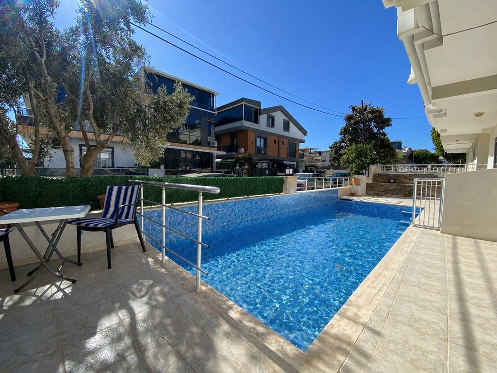 Property photo 3 of 23 Sizeable Semi-Detached Villa For Sale In Didim €“ Pool, Terrace And Sunbathing Area