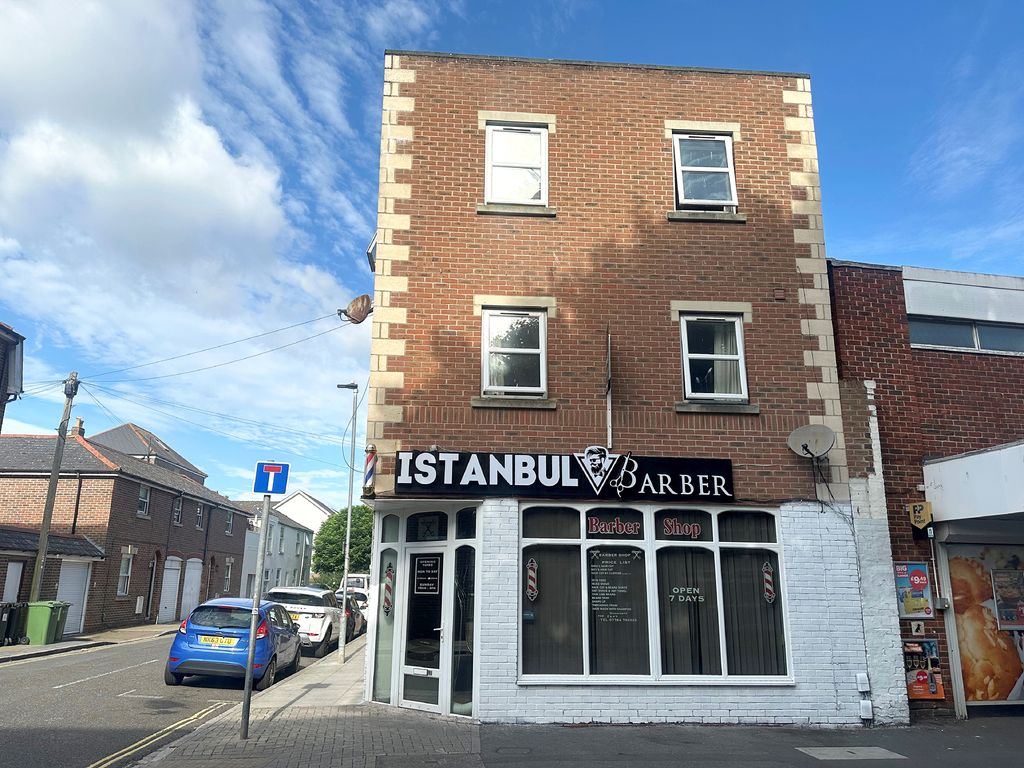 Property photo 2 of 37