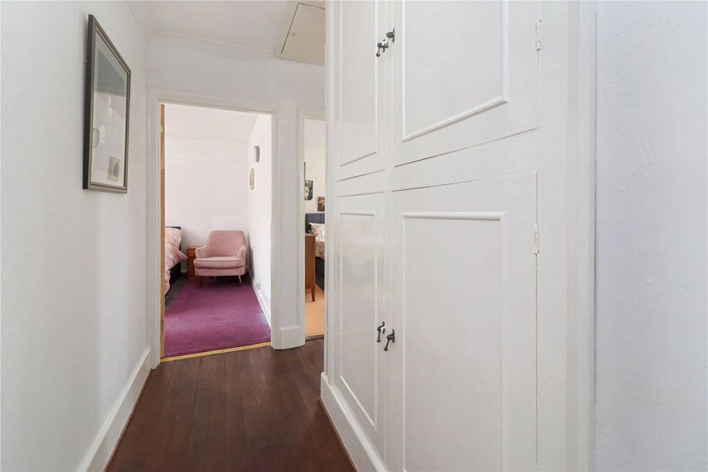 Property photo 3 of 19 Picture No. 16
