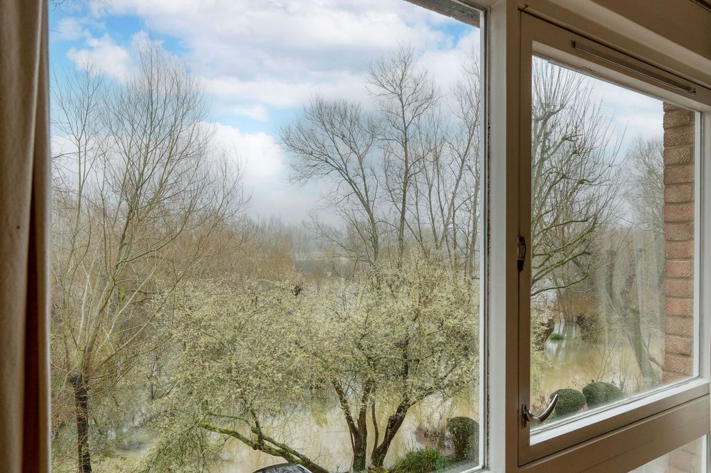 Property photo 1 of 9 Reception View