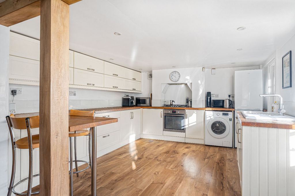 Property photo 2 of 26 Kitchen