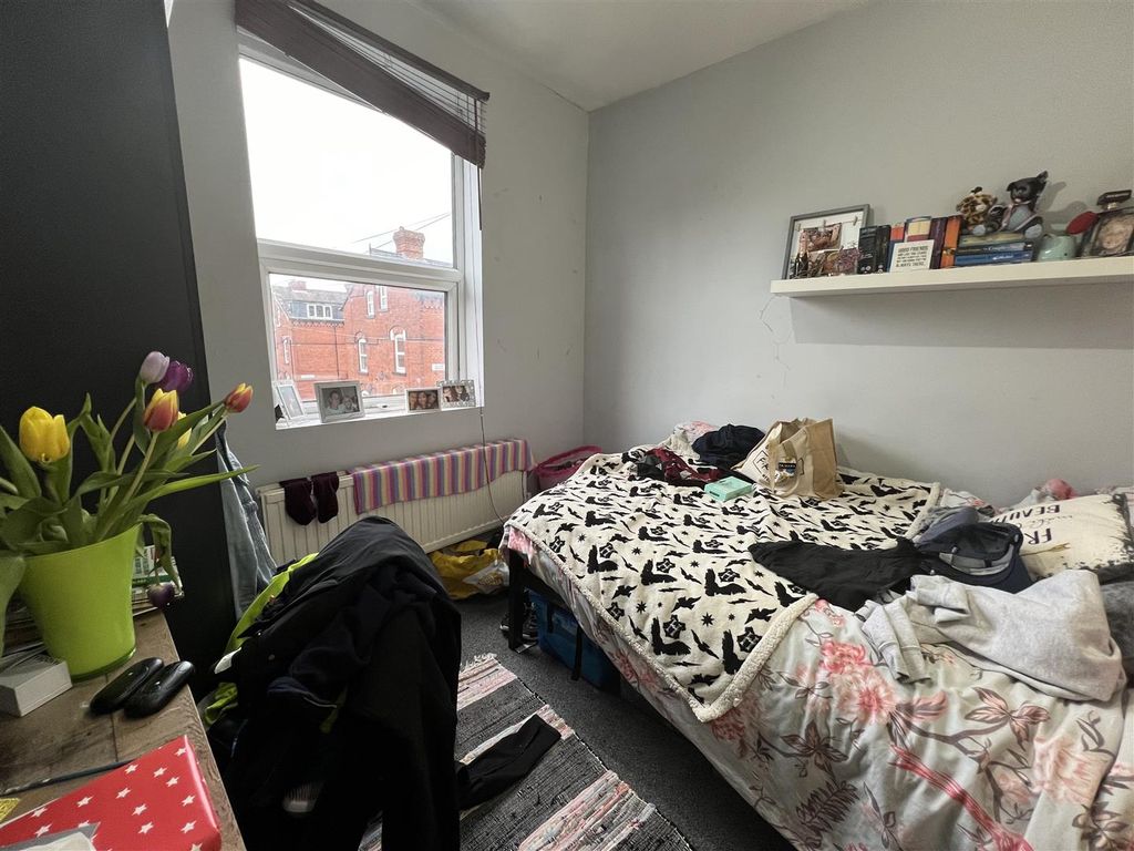 Property photo 2 of 9 Image00016.Jpeg