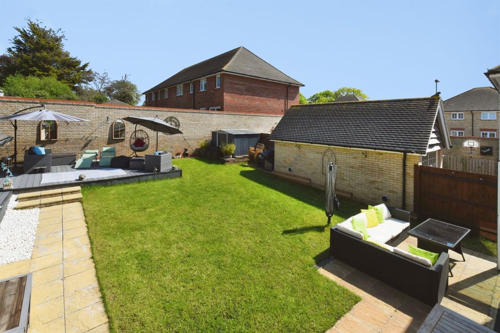 Property photo 3 of 22