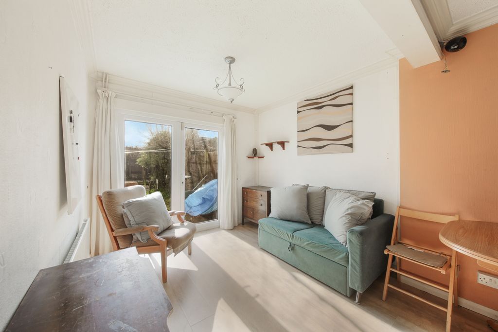 Property photo 2 of 22