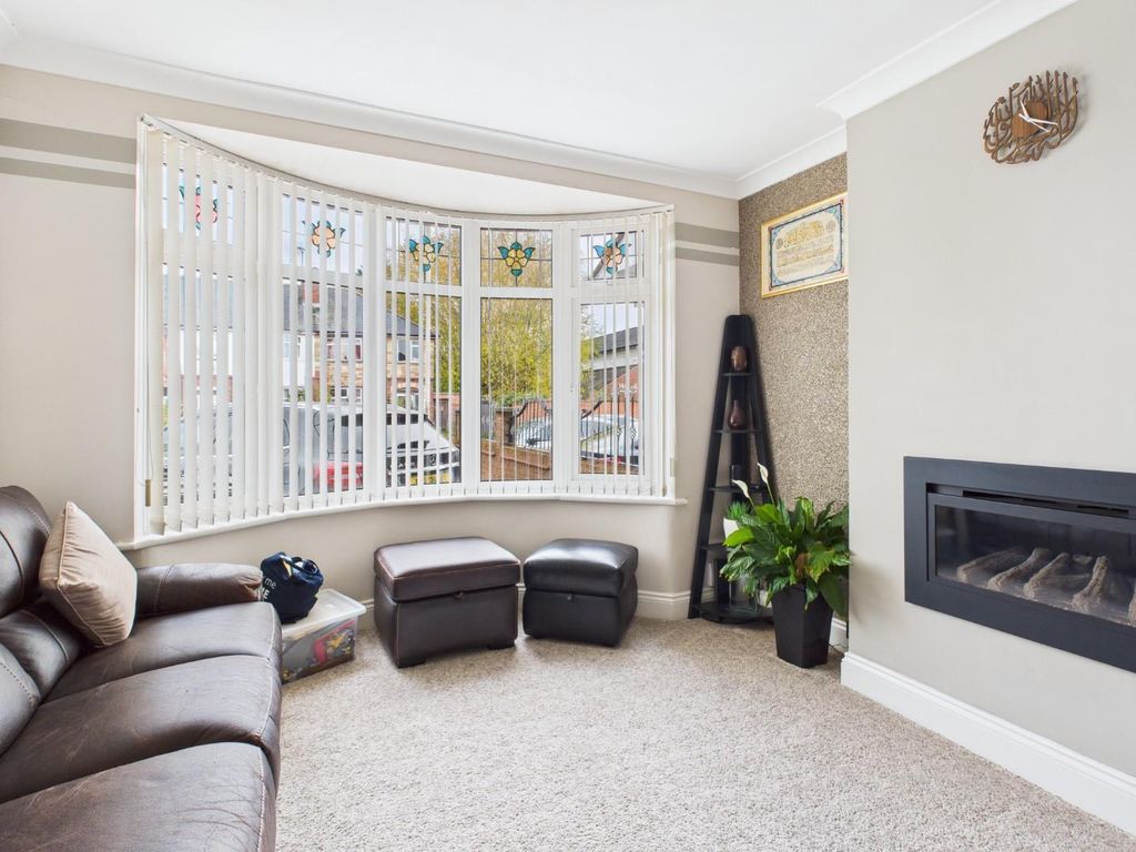 Property photo 3 of 22 Cam05348G0-Pr0022-Still001.Jpg