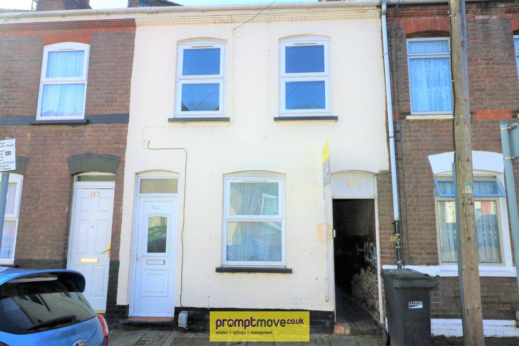Property photo 1 of 6 Na