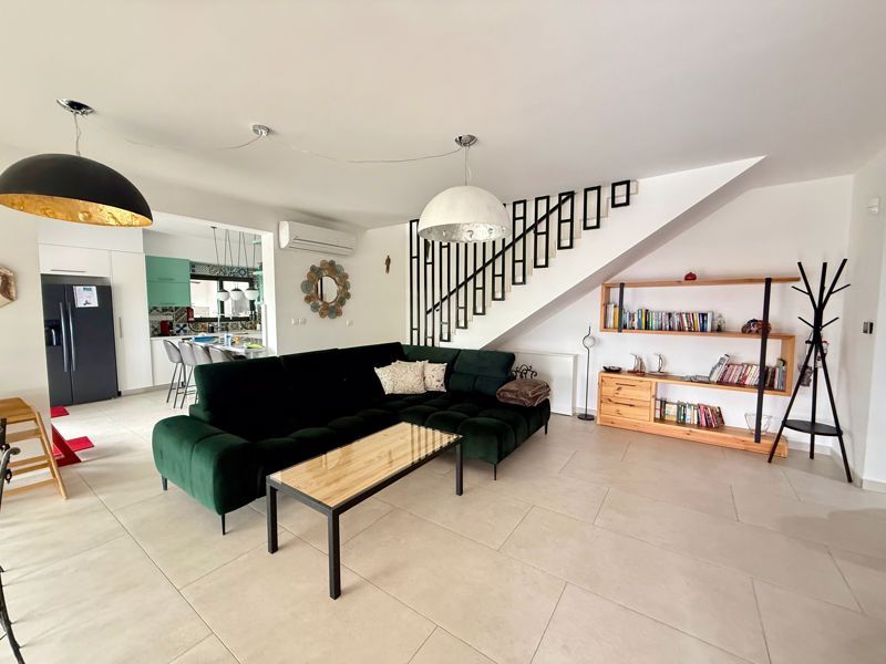 Property photo 2 of 46 Living Area