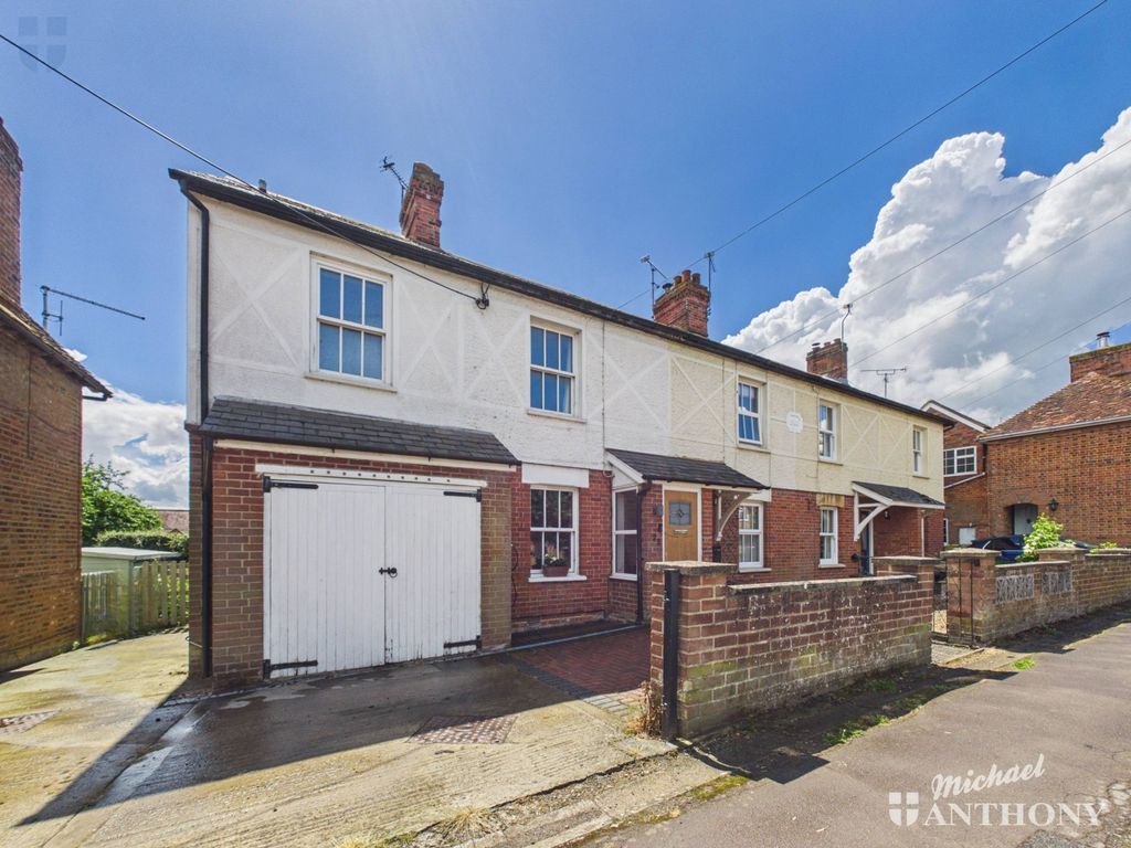 Property photo 1 of 19 Cam03852G0-Pr0688-Still040