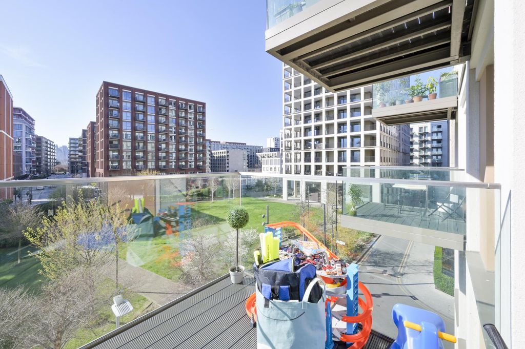 Property photo 3 of 15