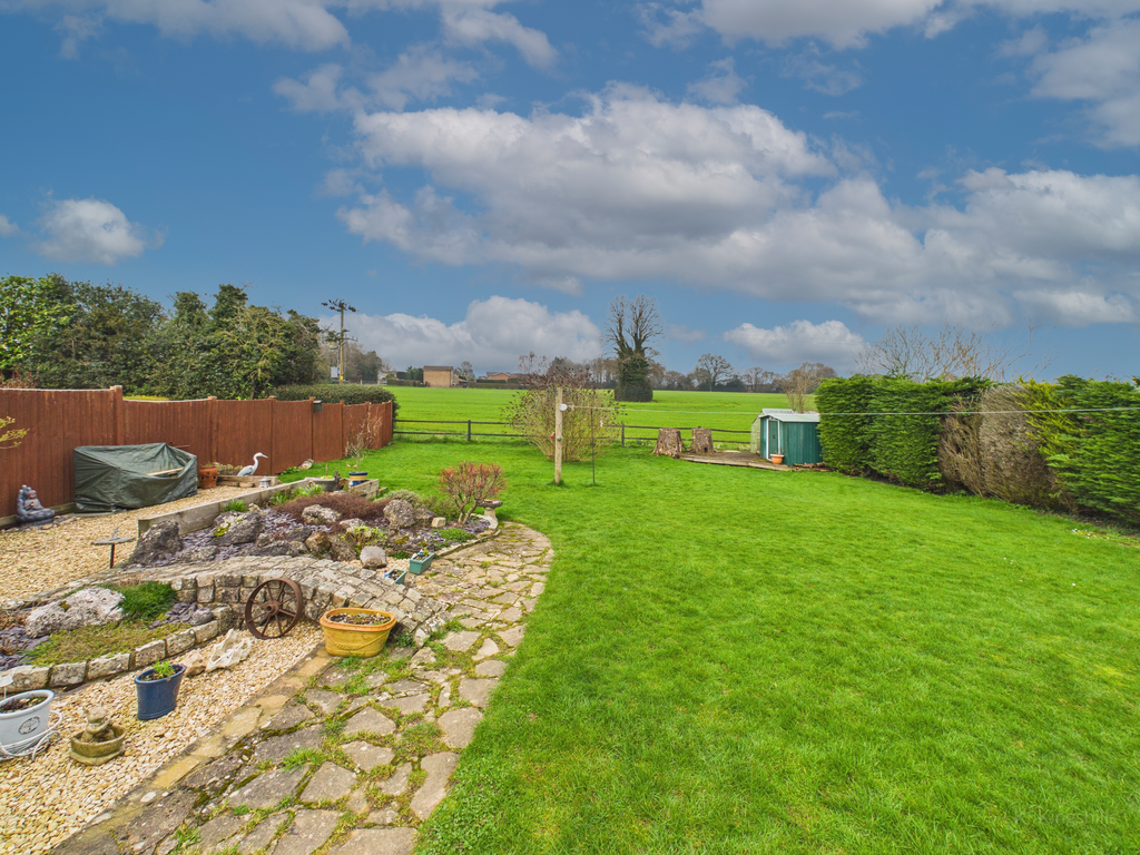 Property photo 3 of 17 Garden_Hogglane_2