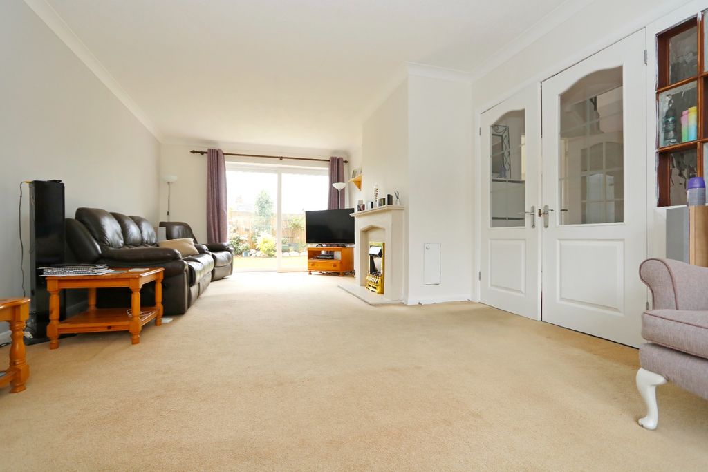Property photo 3 of 21 4179845
