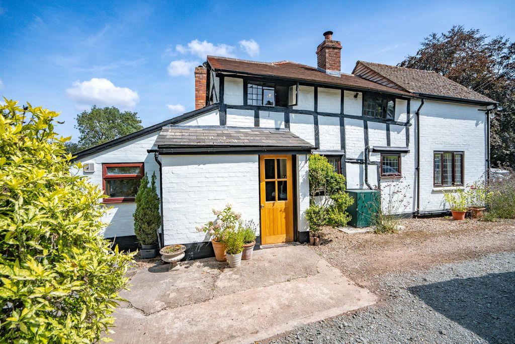 Property photo 2 of 32