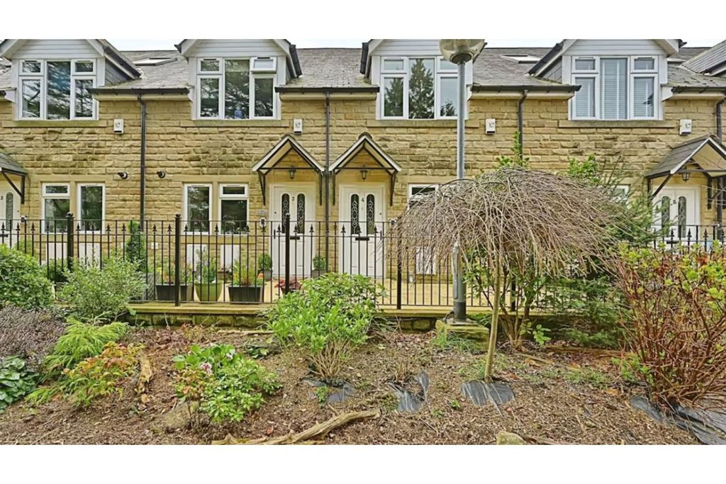 Property photo 1 of 15