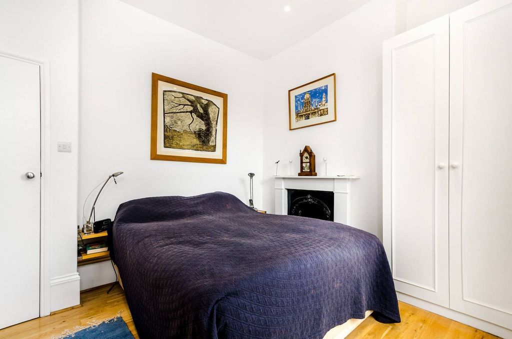 Property photo 3 of 8